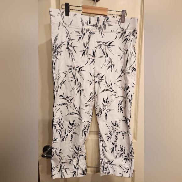 Joseph Ribkoff capri - Picture 1 of 4